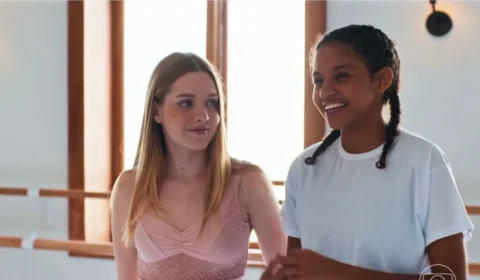 ‘Por Você’: fãs torcem por um romance entre Glorinha e Hanna