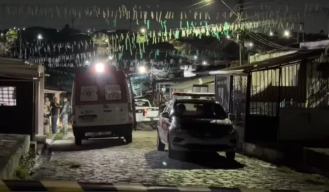 Homem é morto a tiros após criminosos invadirem casa na Grande João Pessoa