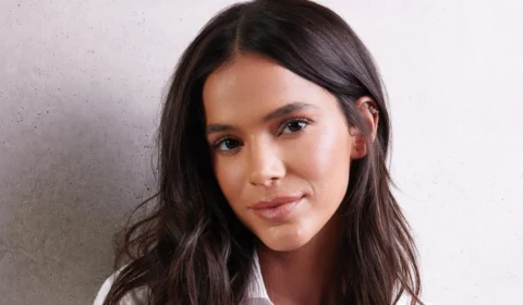 Bruna Marquezine assume romance com Shawn Mendes e fala em nova fase