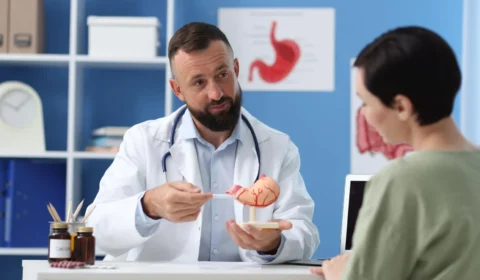 Câncer de estômago mata milhares no Brasil; bactéria H. pylori preocupa especialistas