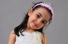 Menina de 8 anos morre atropelada por trator enquanto brincava na Turquia