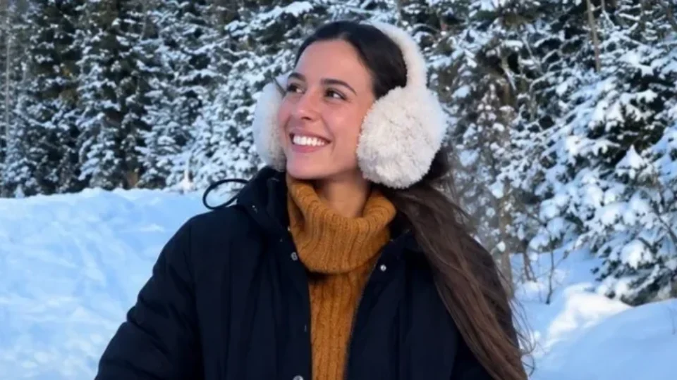 Atriz Renata Alves Mietto está há 39 dias detida pelo ICE nos EUA