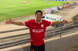 Influenciador brasileiro preso pelo ICE é deportado e volta ao Brasil