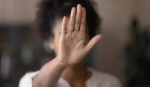 Homem é preso no DF suspeito de ameaçar mulheres, cometer injúria racial e extorquir vítimas