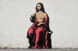 Mona Lisa passa por mastectomia em releitura que chama atenção para o câncer de mama