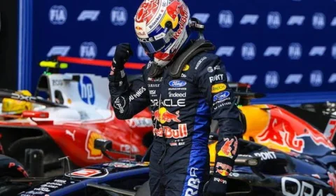 Verstappen assume liderança do GP do Bahrein na Malásia após relargada