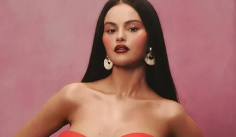 Selena Gomez revela que cigarro eletrônico mudou sua voz e faz alerta: “Não vale a pena”
