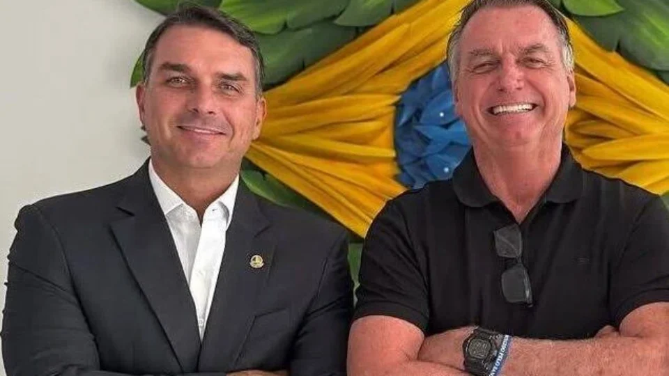 Procuradoria-Geral da República não se opõe a pedido para Flávio Bolsonaro visitar o pai