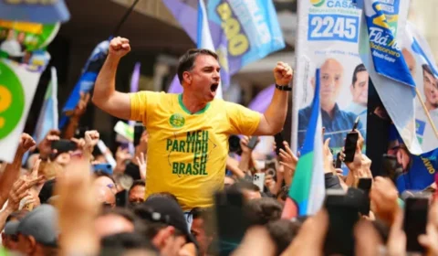 Se Flávio Bolsonaro vencer, direita governará dois terços da América do Sul
