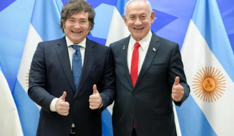 Milei e Netanyahu parabenizam Flávio por desempenho em primeiro turno