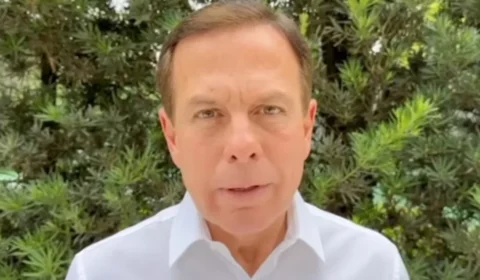 Após romper com Jair Bolsonaro, João Doria declara apoio a Flávio no segundo turno
