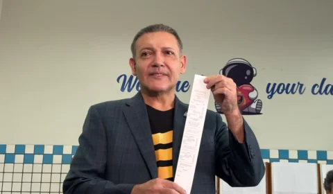 Nunes Marques vota em Brasília e marca início do segundo turno das eleições 2026