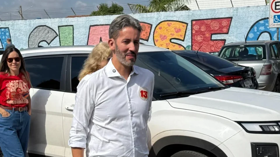 Leandro Grass propõe expansão do transporte sobre trilhos e melhorias nas feiras do DF
