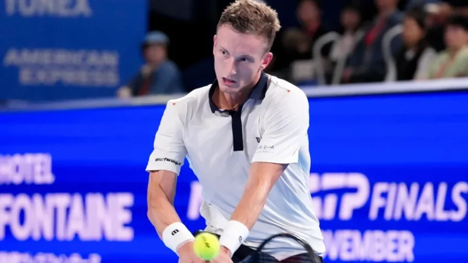 Alcaraz x Lehecka: final do ATP 500 de Tóquio coloca título em jogo nesta terça