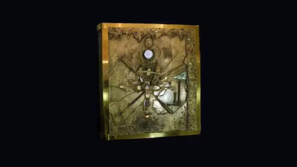 Livro avaliado em cerca de R$ 1,7 milhão com capa criada por Salvador Dalí é roubado na França