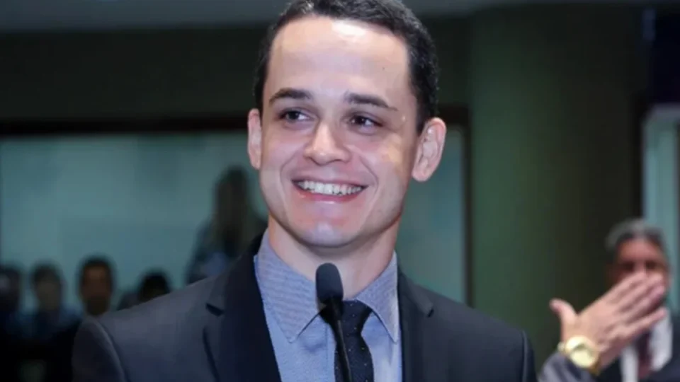 Lorenzo Pazolini vence Ricardo Ferraço e é eleito governador do Espírito Santo