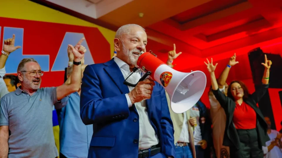 Lula revê estratégia e avalia mudanças no QG para tentar reação no 2º turno