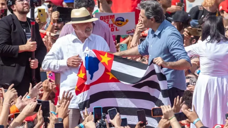 Justiça autoriza caminhada de Lula e Haddad na Paulista na véspera da eleição