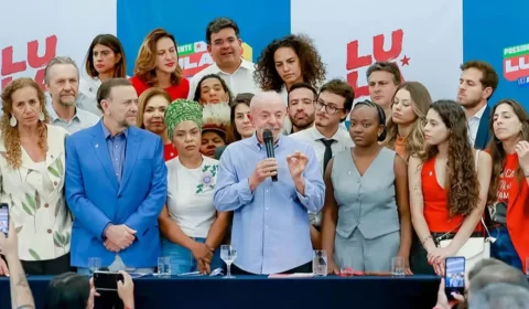 Campanha de Lula monta sala com influenciadores para reforçar estratégia digital no 2º turno