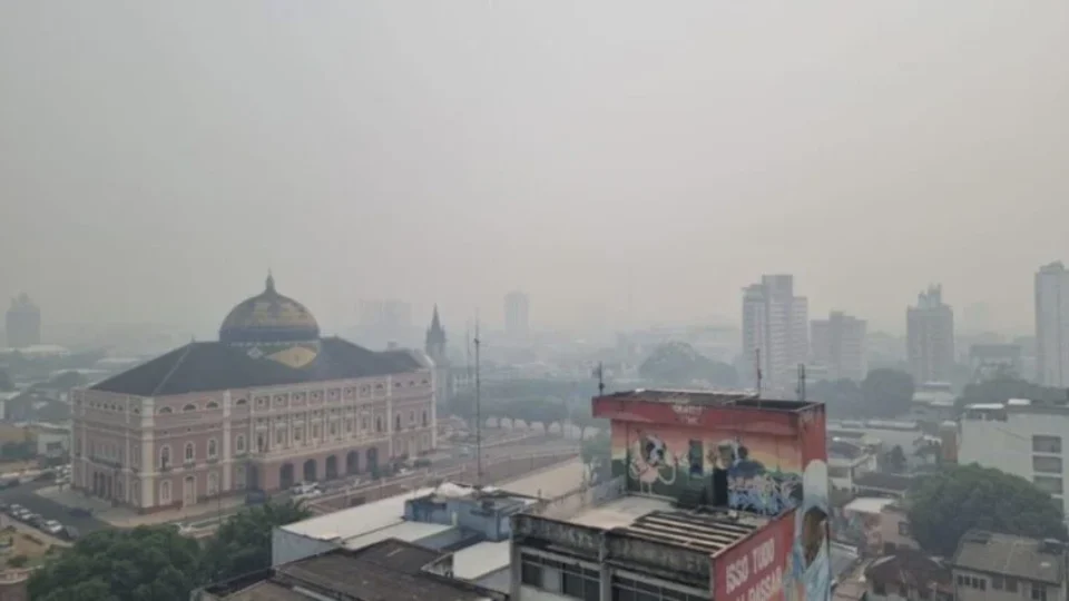 Qualidade do ar melhora em Manaus após queda de 65,8% nos focos de incêndio no Amazonas