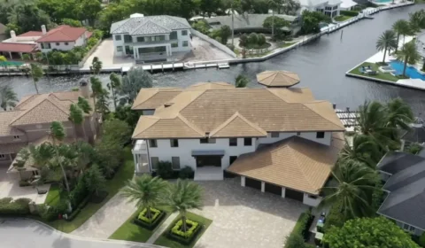 Mansão de Messi de R$ 53 milhões tem oito quartos, docas privativas e piscina com cascata; conheça