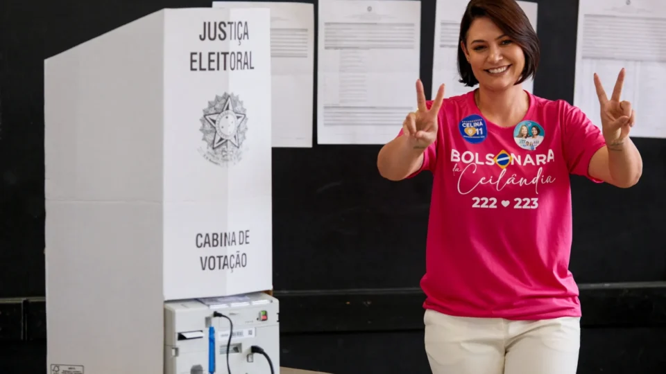 Michelle Bolsonaro vai a Manaus reforçar campanha de Maria do Carmo