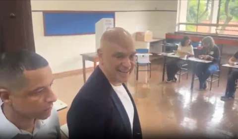 Alexandre de Moraes brinca sobre risco de rebaixamento do Corinthians antes de votar em SP