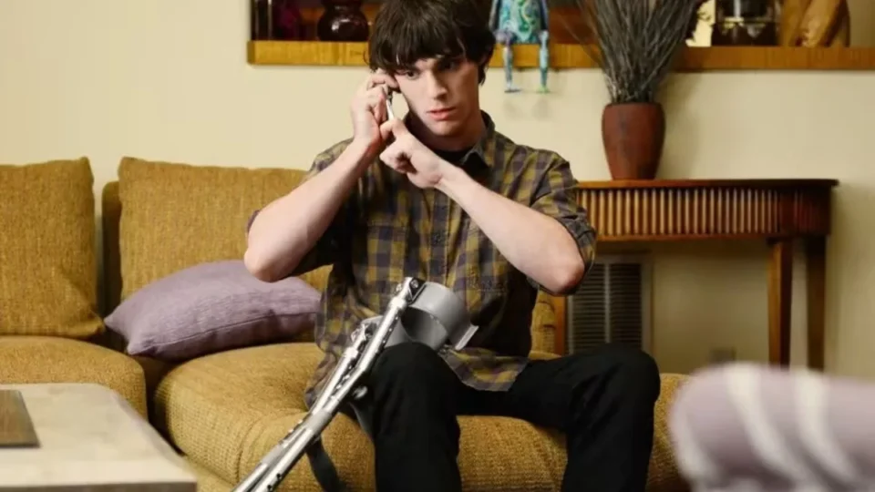 Morre RJ Mitte, Walter White Jr. de Breaking Bad, aos 34 anos