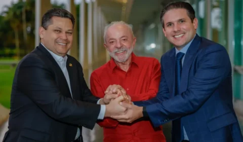 Lula publica foto com Hugo Motta e Alcolumbre após reunião no Alvorada
