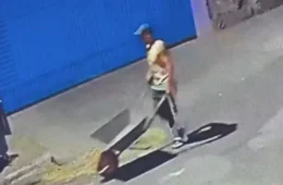 Homem é suspeito de matar companheira e transportar corpo em carrinho de mão em Goiás