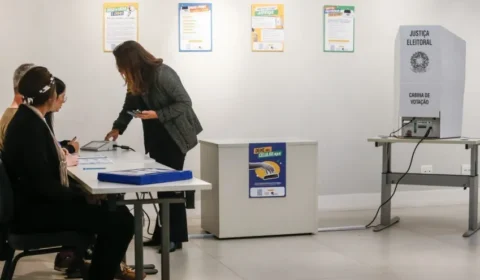 Temporal destelha escola e muda local de votação de 3,2 mil eleitores em SP