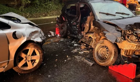 Acidente entre três carros deixa um morto e três feridos em Santa Catarina