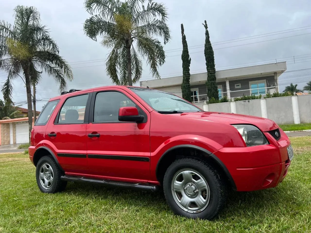 Primeira geração do Ford EcoSport é uma alternativa de SUV usado. Foto: Reprodução