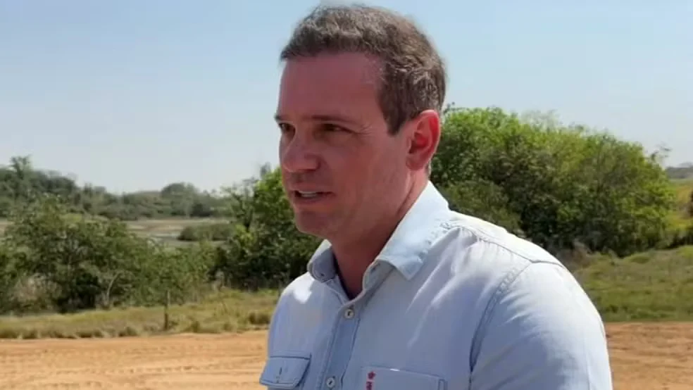 Marido da prefeita de Bauru e secretário, Renato Purini é preso em casa durante operação do Gaeco
