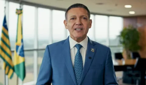 Ala do TSE vê possível favorecimento a Flávio Bolsonaro em decisões de Nunes Marques
