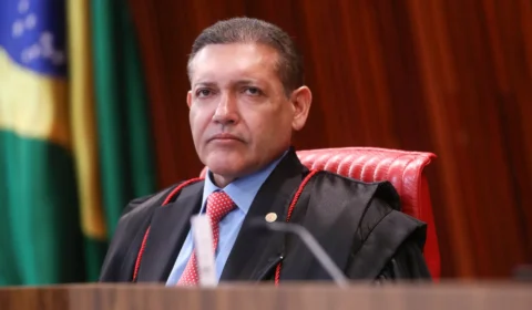 Nunes Marques deve liberar revisão de Bolsonaro após 2º turno; entenda o que pode acontecer