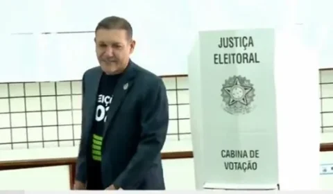 Nunes Marques vota em Brasília após acompanhar abertura das urnas