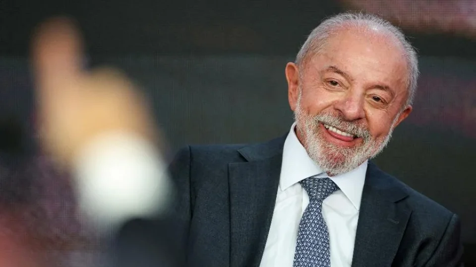 Lula aposta no fim da escala 6×1 e no transporte gratuito para conquistar votos no 2º turno