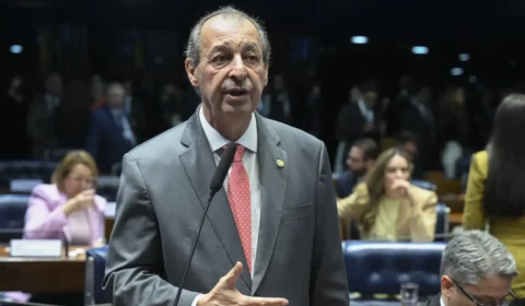 Omar Aziz vence eleição e volta ao comando do governo do Amazonas