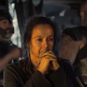 A nova versão tem despertado interesse entre críticos e especialistas em premiações, especialmente pelas atuações das protagonistas.