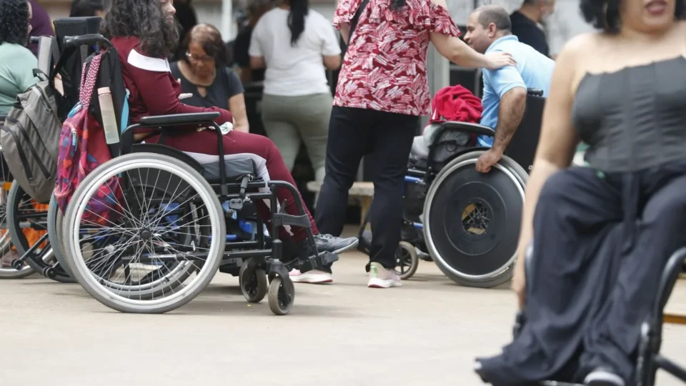 TSE flexibiliza prazo para pedir transporte gratuito no segundo turno; veja quem tem direito
