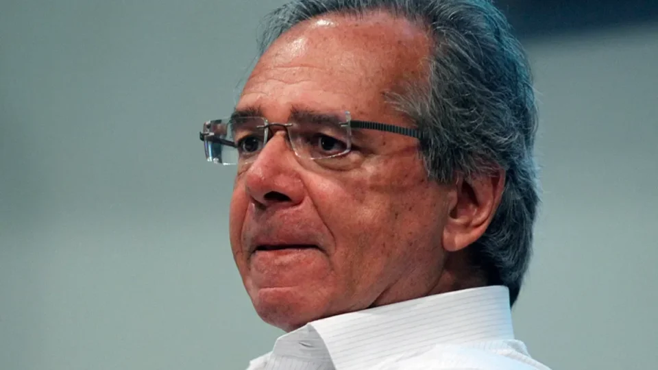 PF investiga Paulo Guedes por suspeita de crime financeiro