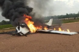 Piloto incendeia avião após ação da FAB e morre em confronto policial em Mato Grosso