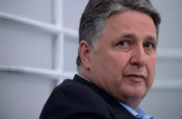 TSE pede parecer do MP antes de decidir sobre desistência de Garotinho