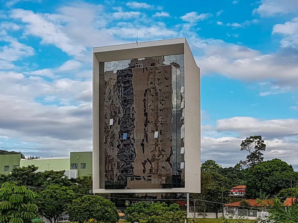 Prédio do Camprev, em Campinas