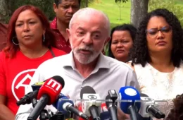 “TSE não pode ter lado político”, diz Lula após decisões sobre canal de WhatsApp