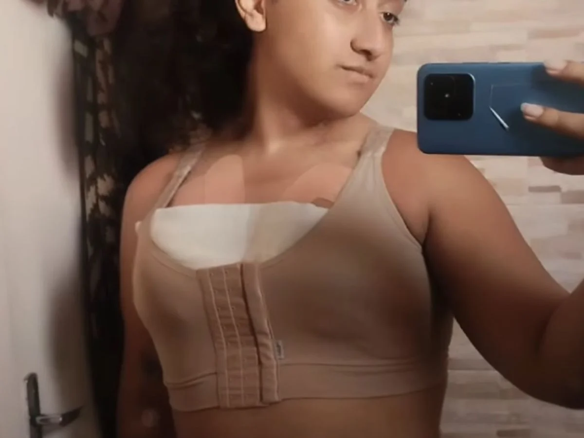 Marina Ruy Barbosa presenteia cabeleireira trans com cirurgia de silicone