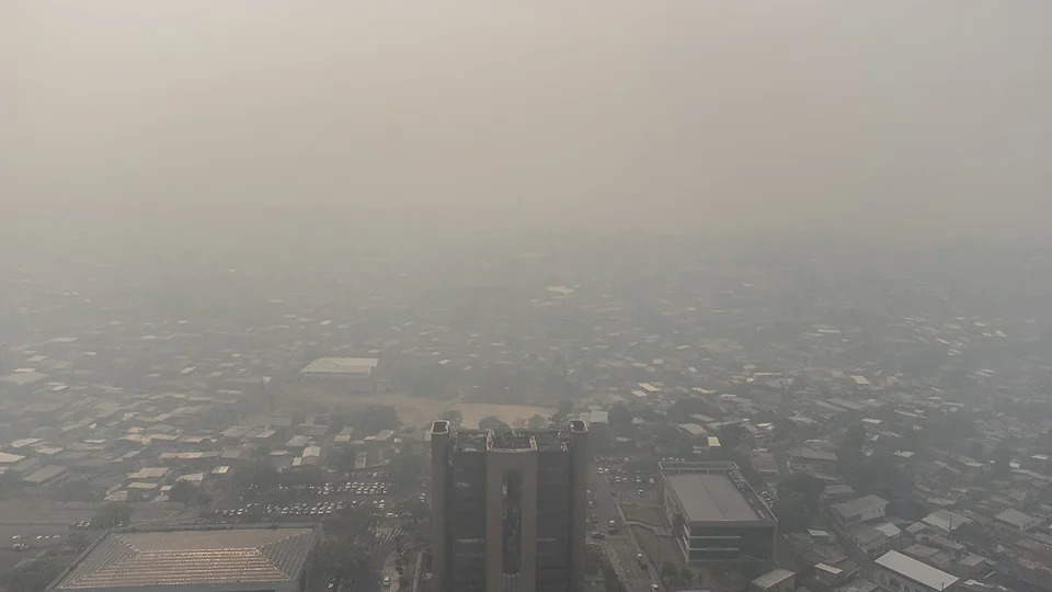Fumaça em Manaus faz poluição do ar chegar a 59 vezes o limite recomendado pela OMS