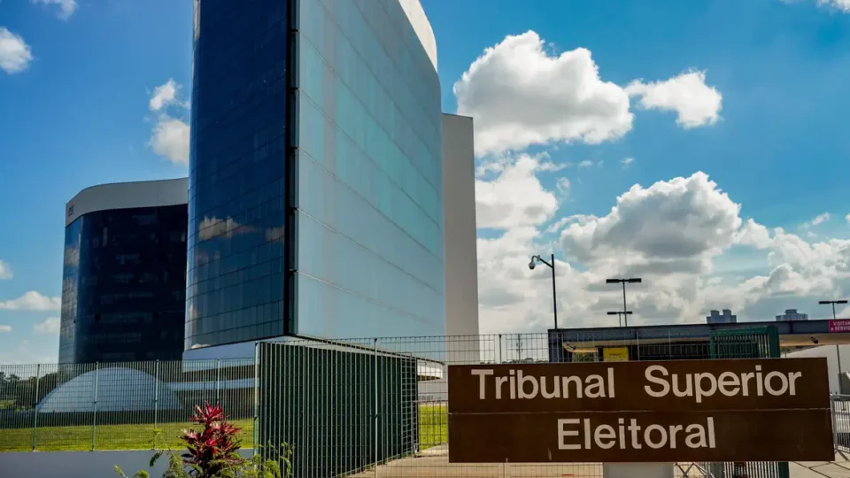 Mendonça diz que TSE não deve definir o que candidatos divulgam