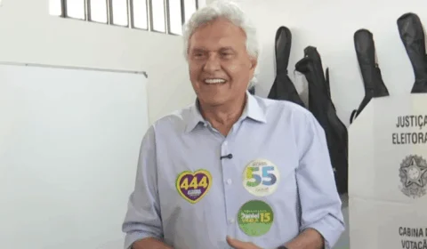 Ronaldo Caiado vota em Goiás ao lado de Kassab neste domingo